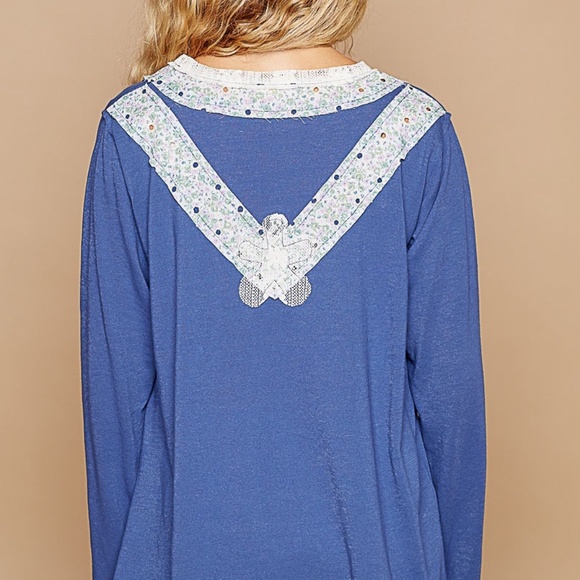 Pol Clothing Blue Lace Flower Patch Relaxed Fit Long Sleeve V Neck Top Size S-L - Picture 9 of 10